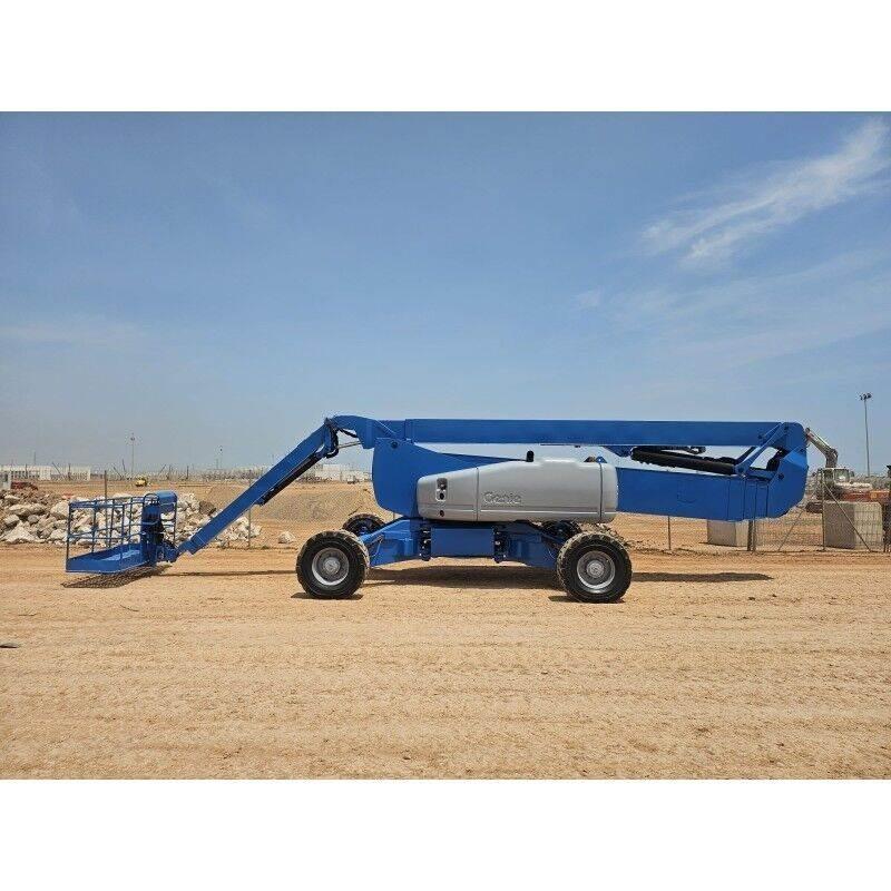 Genie Z-135 Articulated boom lifts