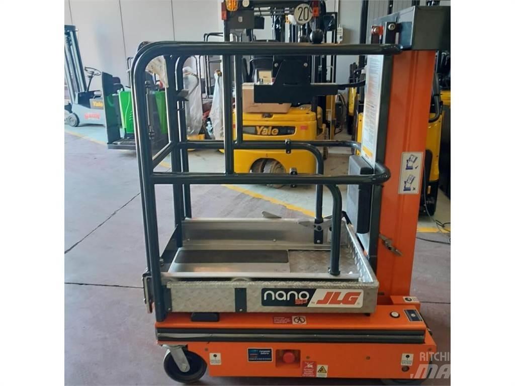 JLG NANO SP Vertical mast lifts