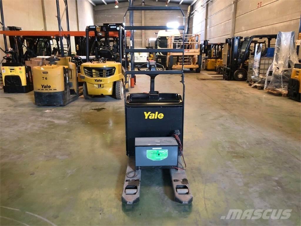Yale MP22 Manual Pallet Stacker