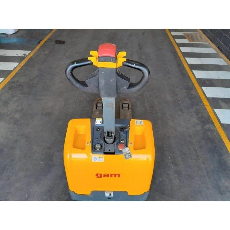 Yale MPC14 Low lifter