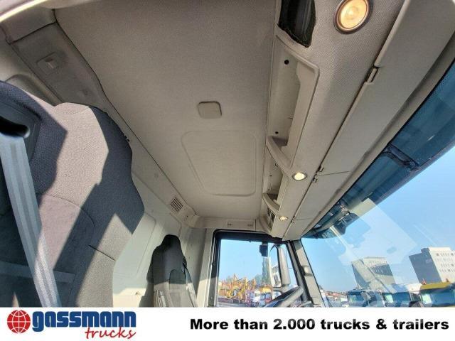 Iveco T-Way 360 6x6 Hook lift trucks