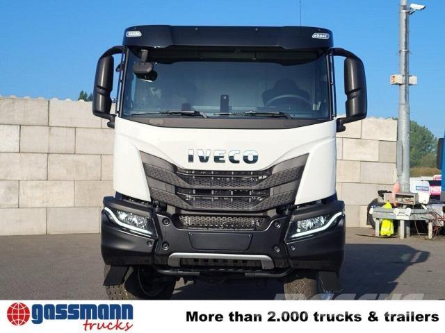 Iveco T-Way 360 6x6 Hook lift trucks