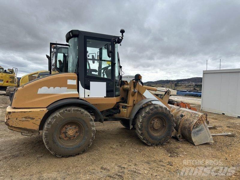 CASE 221B Wheel Loaders