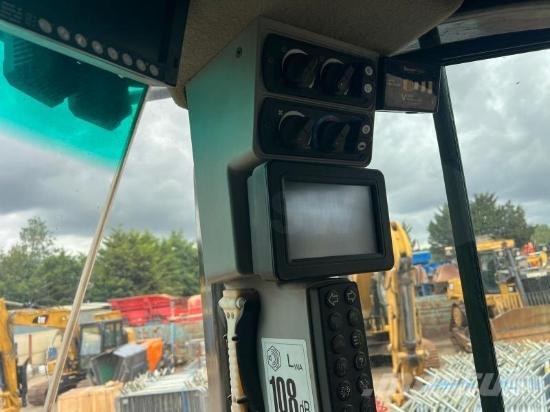 CAT 972M Wheel Loaders