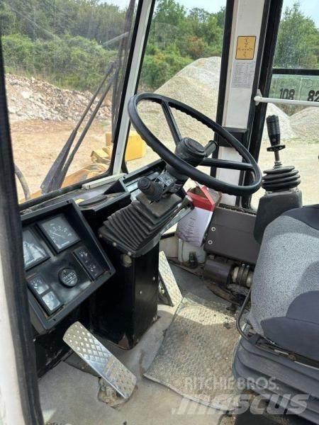 Daewoo MG200 Wheel Loaders