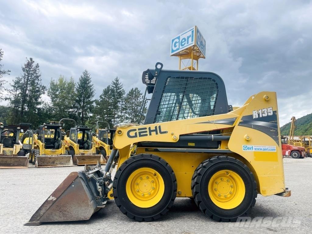 Gehl R135 Skid Steer Loaders