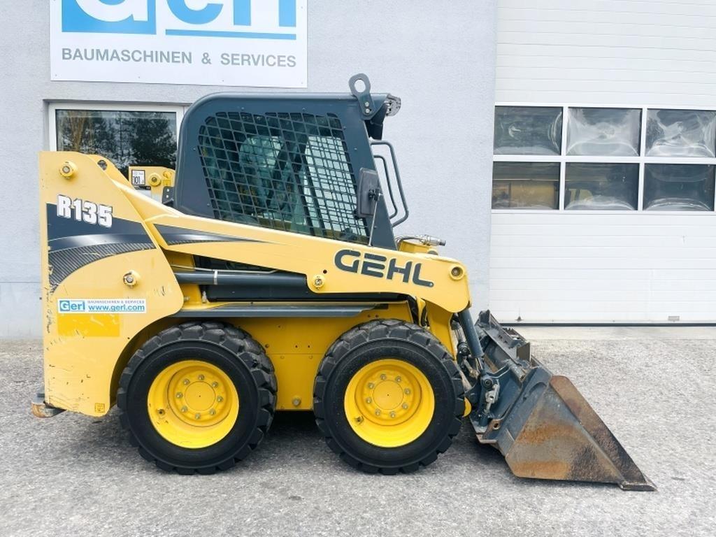 Gehl R135 Skid Steer Loaders