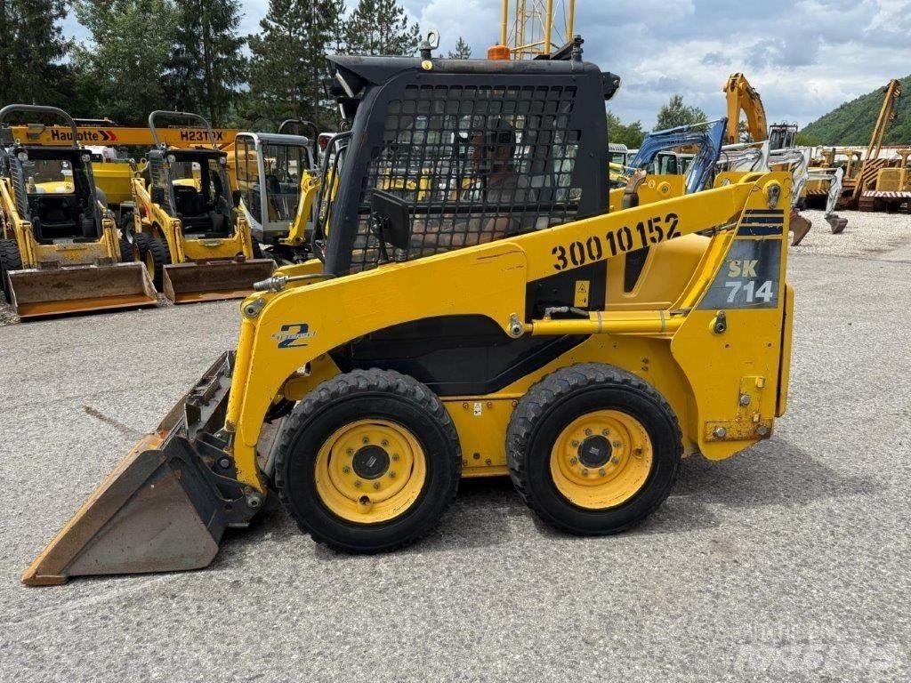 Komatsu SK714-5 Skid Steer Loaders