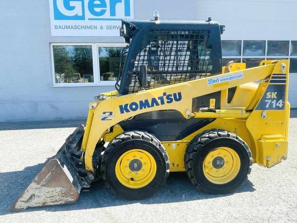 Komatsu SK714-5 Skid Steer Loaders