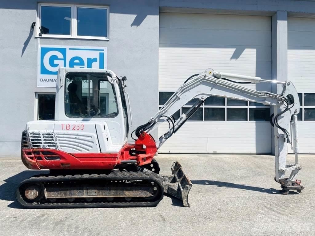 Takeuchi TB250 Mini Excavators <7t (Mini Diggers)