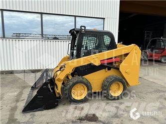 CAT 236D Mini Loader