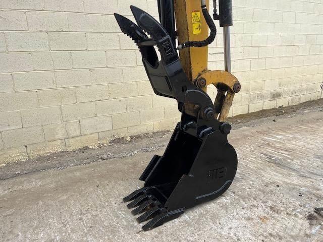 CAT 305.5E2 Mini Excavators <7t (Mini Diggers)