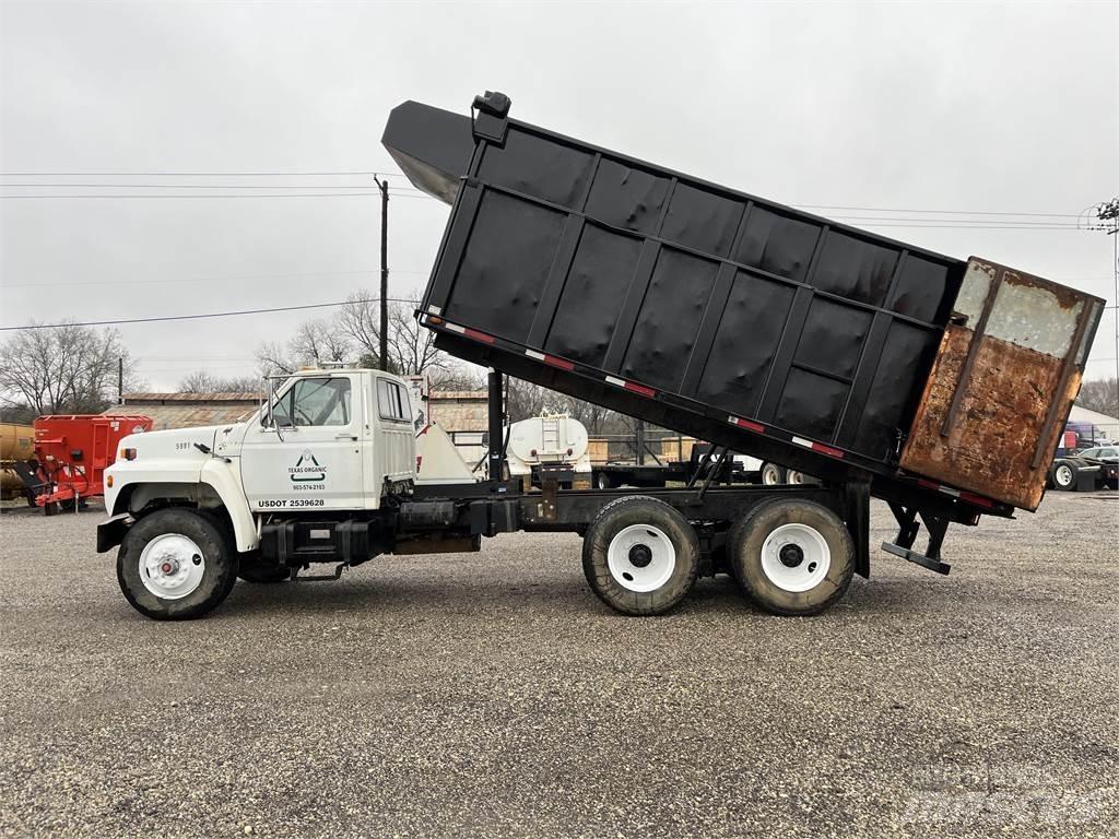 Ford FT900 Dump Trucks