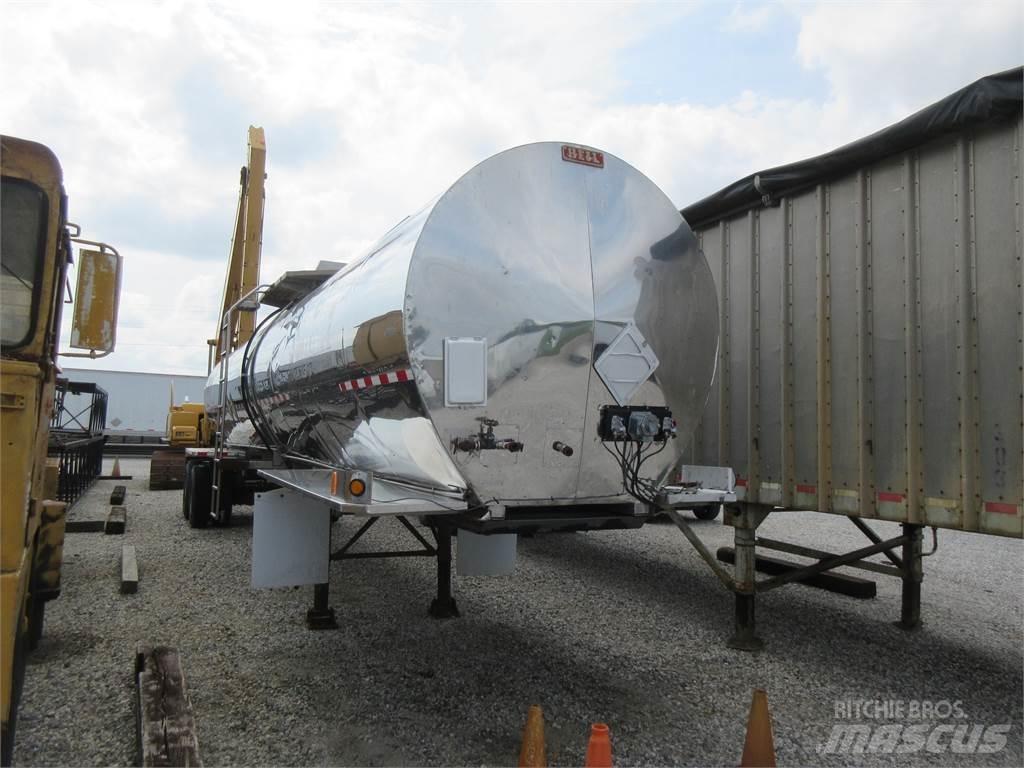  HIEL 7100 Other Trucks