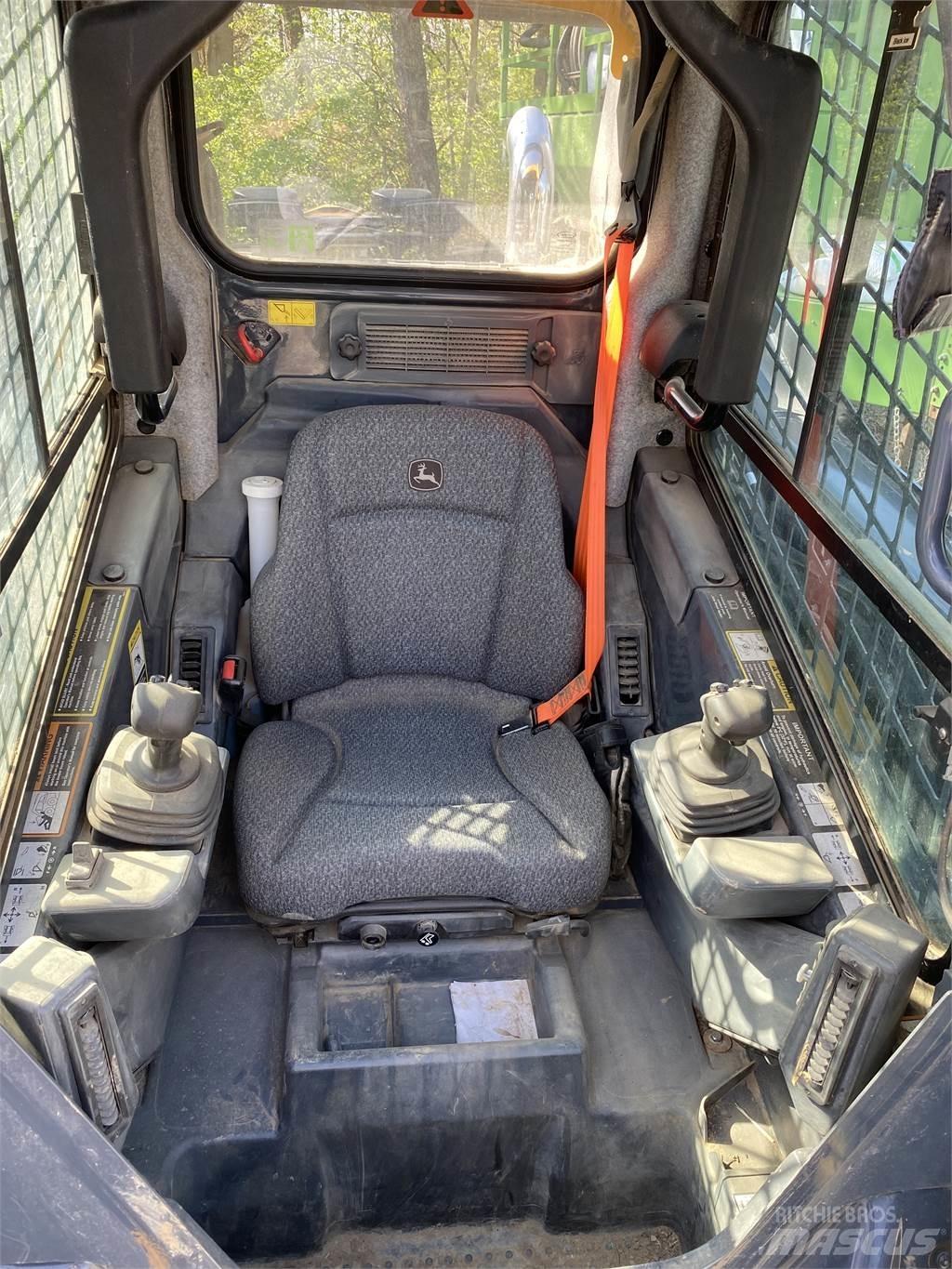John Deere 325G Skid Steer Loaders
