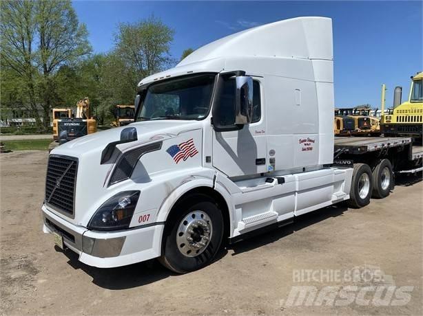 Volvo VNL64T670 Conventional Trucks / Tractor Trucks