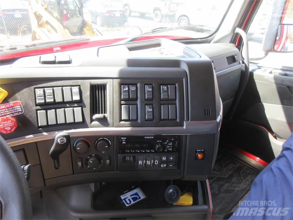 Volvo Volvo Dump Trucks