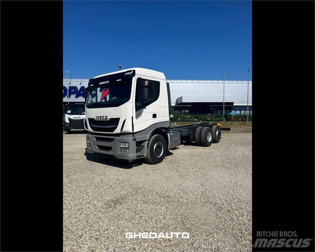 Iveco AS440S46 Box trucks