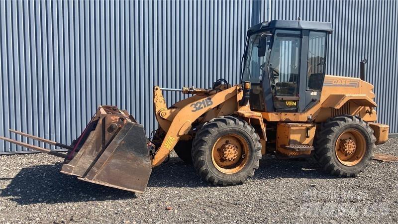 CASE 321B Wheel Loaders