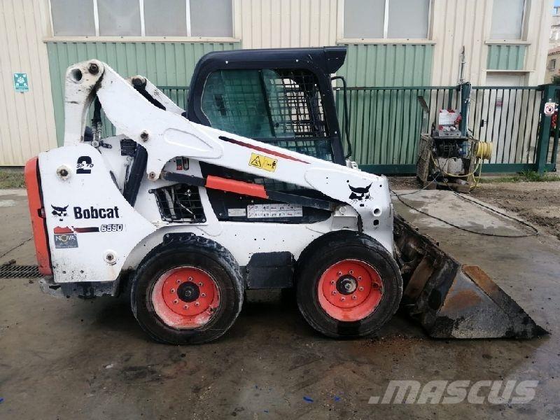 Bobcat S590 Wheel Loaders