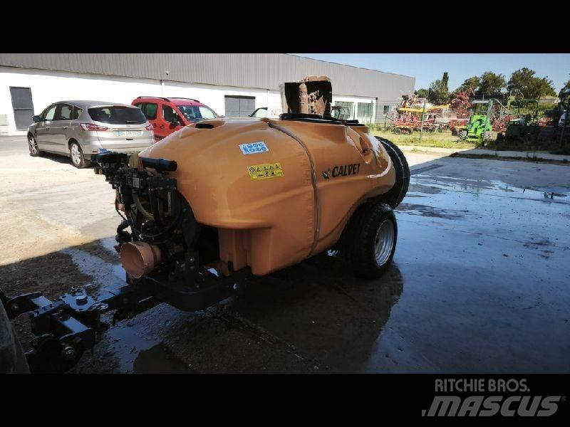 Calvet AR 2000 Self-propelled sprayers