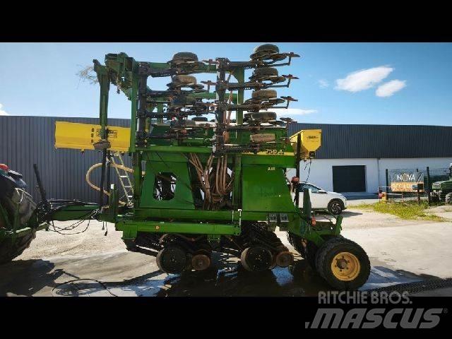 John Deere 750A Other Sowing Machines And Accessories