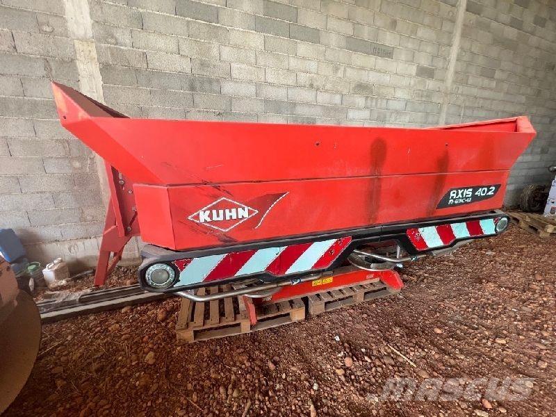 Kuhn AXIS 40.2 Mineral spreaders