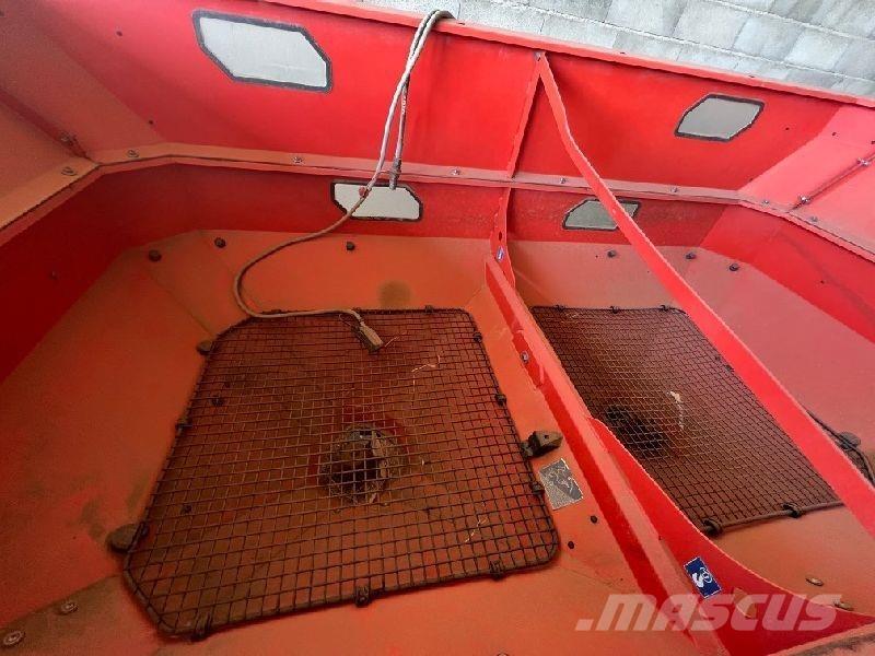 Kuhn AXIS 40.2 Mineral spreaders