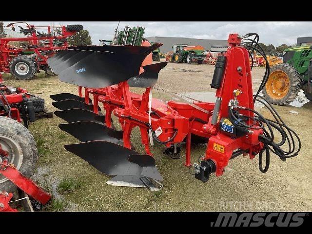 Kuhn VM153 Plows