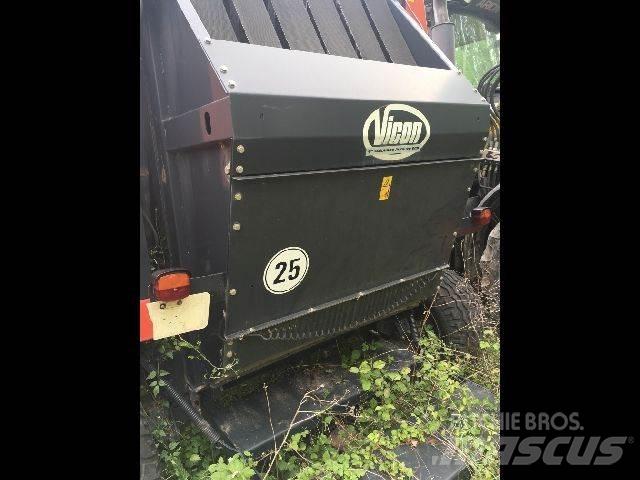 Vicon RV 157 Round Balers