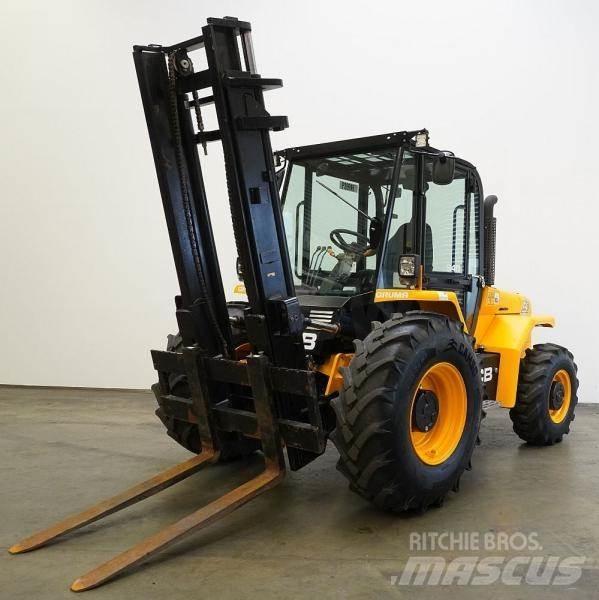 JCB 940-4 Rough Terrain Trucks
