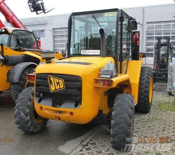 JCB 940-4 Rough Terrain Trucks