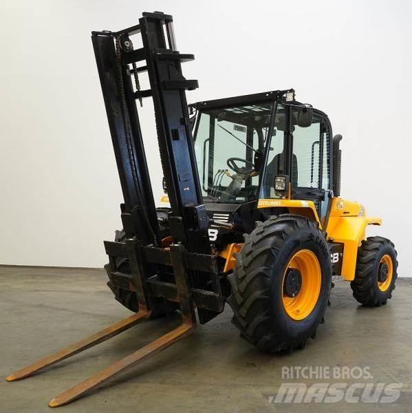 JCB 940-4 Rough Terrain Trucks