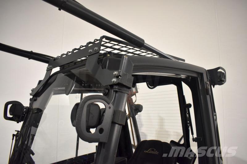 Linde E 30 387 Electric Forklifts