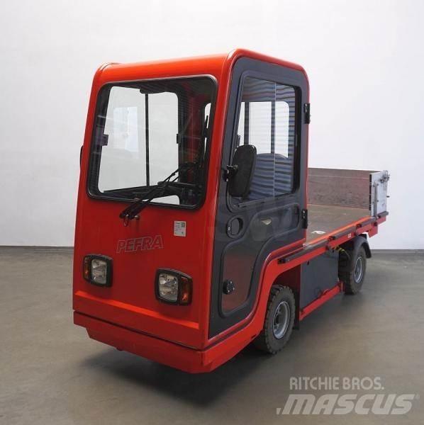 Pefra 610 Tow Trucks / Wreckers