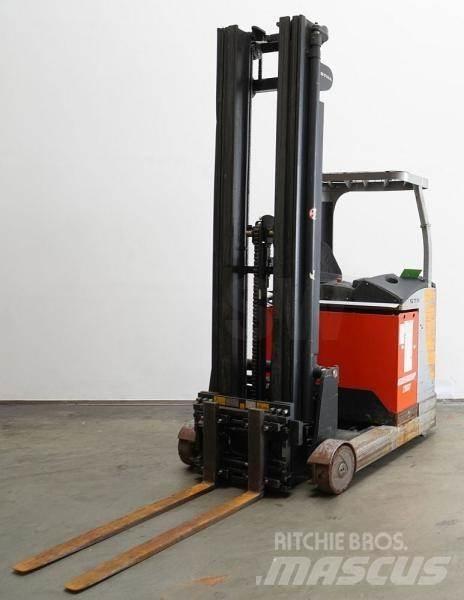 Still FM-X17 Reach trucks