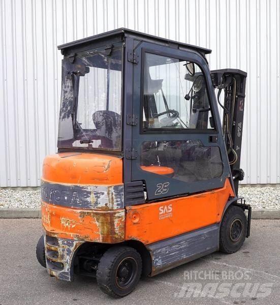 Toyota 7FBMF25 Misc Forklifts