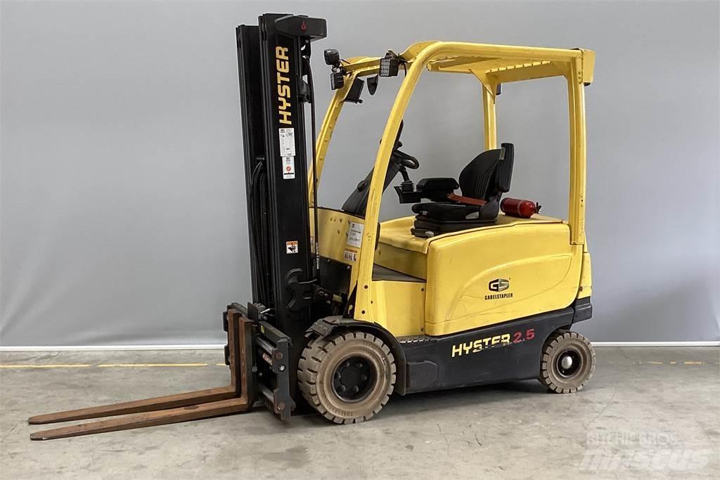 Hyster J2.5XN Electric Forklifts