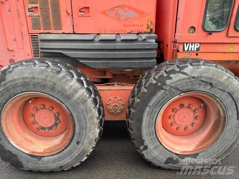 CAT 120H Motor Graders