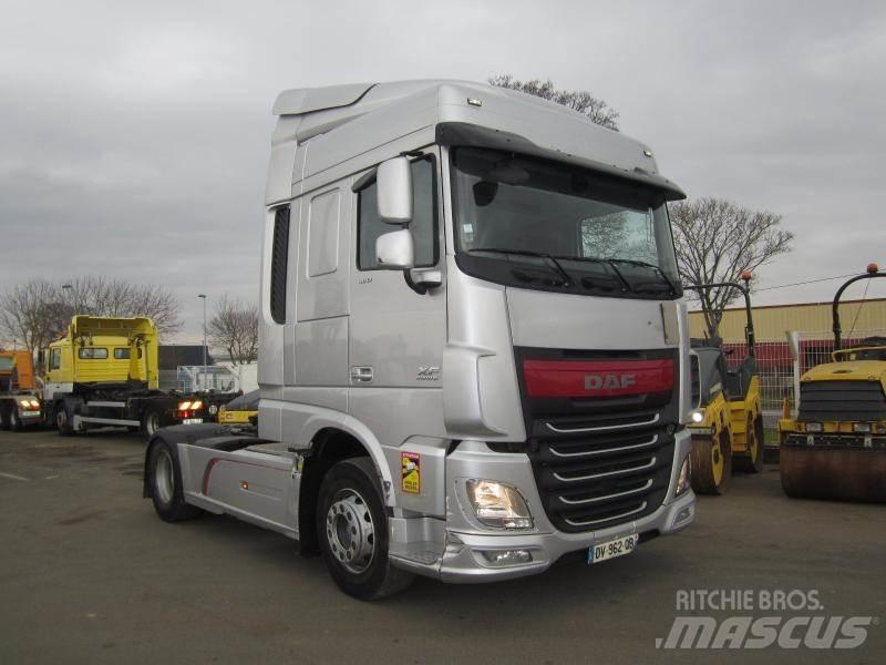DAF XF105 460 Conventional Trucks / Tractor Trucks