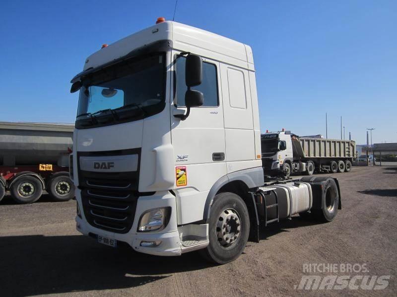 DAF XF105 460 Conventional Trucks / Tractor Trucks