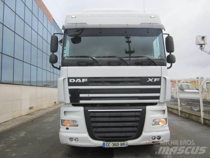 DAF XF105 460 Conventional Trucks / Tractor Trucks