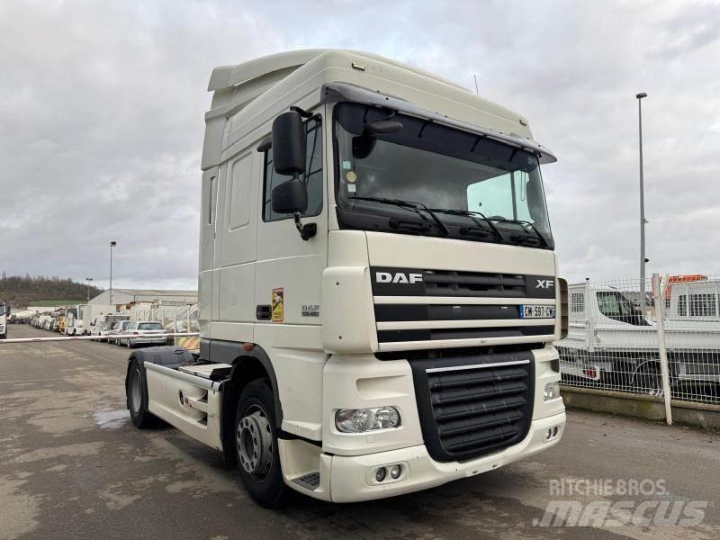 DAF XF105 460 Conventional Trucks / Tractor Trucks