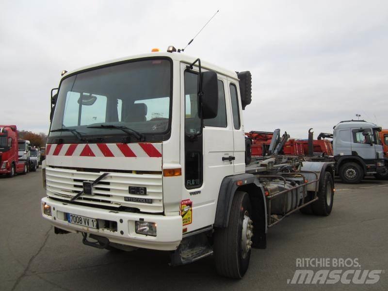 Volvo FL6 19 Demountable Trucks