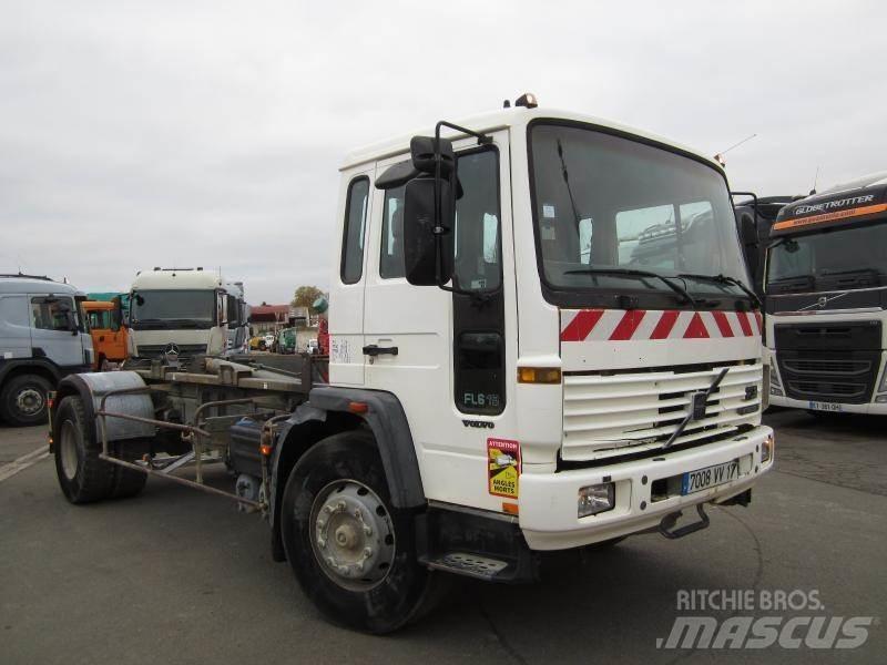 Volvo FL6 19 Demountable Trucks