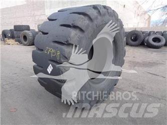APV 35/65X33 Tires, wheels and rims