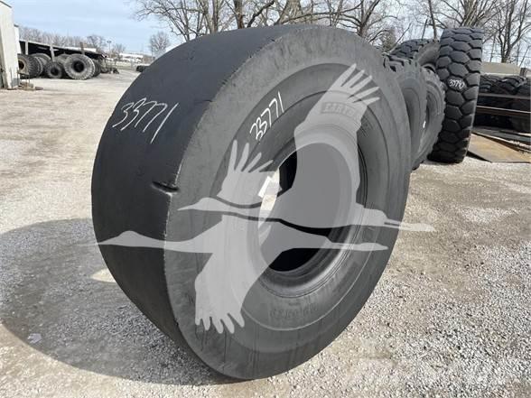 BKT 29.5R29 Tires, wheels and rims