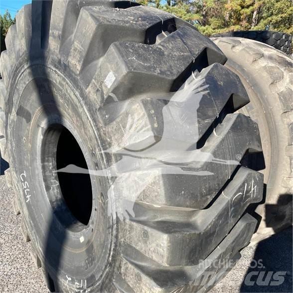 BKT 29.5X25 Tires, wheels and rims