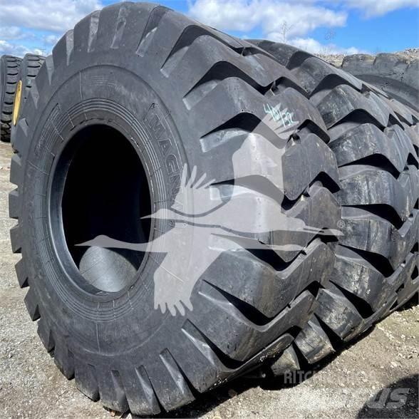  MAGNA 23.5X25 Tires, wheels and rims