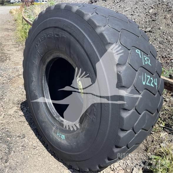  MAXAM 23.5R25 Tires, wheels and rims